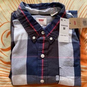 Men’s Levi dress shirt